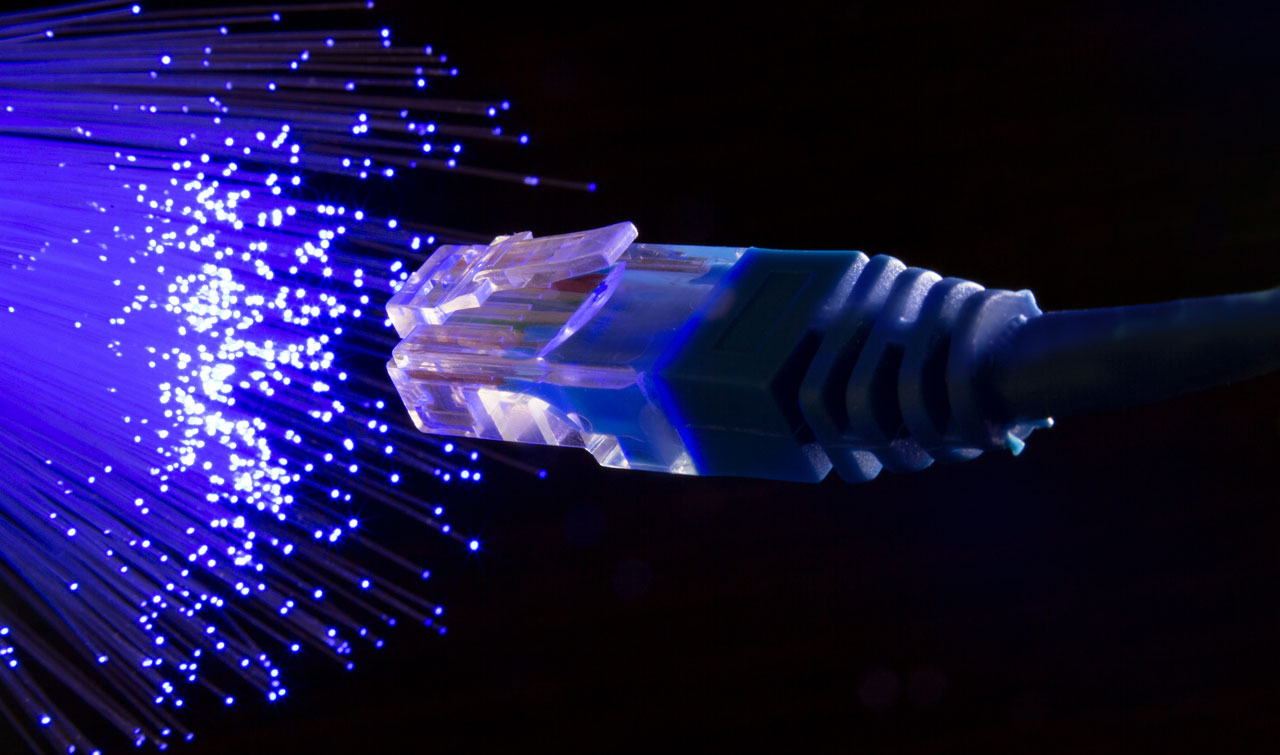 Más allá de la fibra óptica, las conexiones a Internet se acelerarán con  láser, Lifestyle